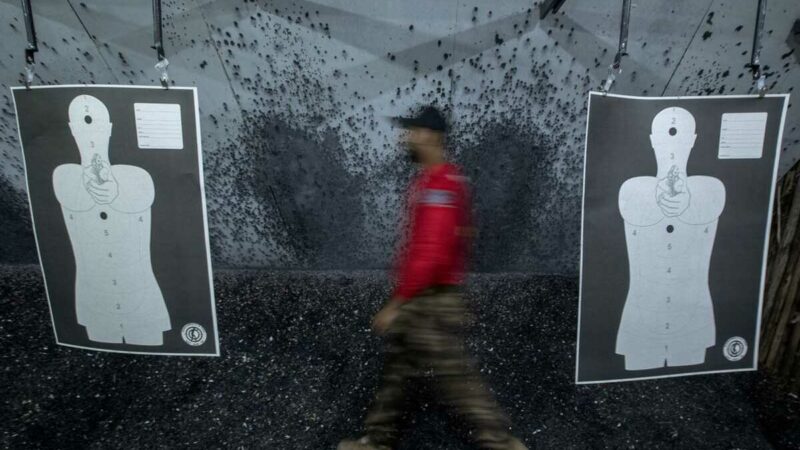 PF abre dados de CACs e expõe explosão nos registros sob Bolsonaro