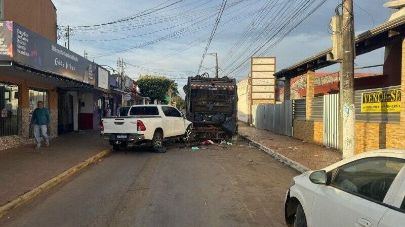 Bêbado, motorista de Hilux atinge caminhão de coleta e mata gari em Chapada dos Guimarães