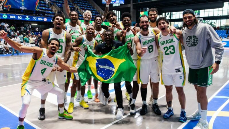 Brasil decide Copa América de basquete masculino contra Argentina