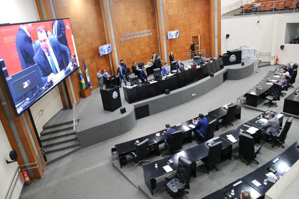 Em 2º votação, AL aprova proposta do Governo para redução de 30% sobre o “Fethab da vaca”
