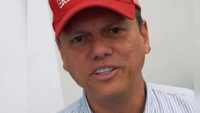Governador de SP Tacísio diz que Brasil deveria dar alguma vitória a Trump para destravar tarifaço
