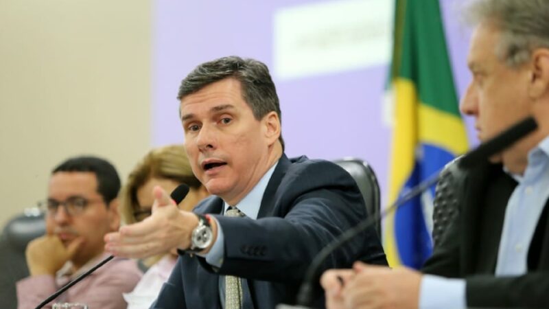 “Isso não pode virar mamata”, diz Gallo sobre plano de Lula contra tarifas dos EUA