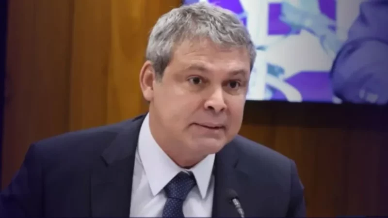 PT pede ao STF para barrar Novo em ação sobre sanções estrangeiras