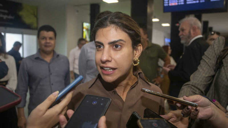 Políticos de MS debatem ‘briga’ entre Camila Jara e Nikolas Ferreira