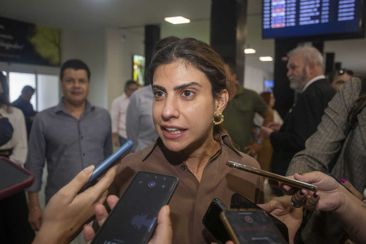 Políticos de MS debatem ‘briga’ entre Camila Jara e Nikolas Ferreira