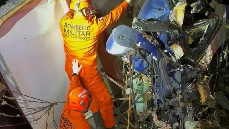 Resgate em acidente durou mais de 3 horas; nove pessoas morreram no local e duas em hospitais