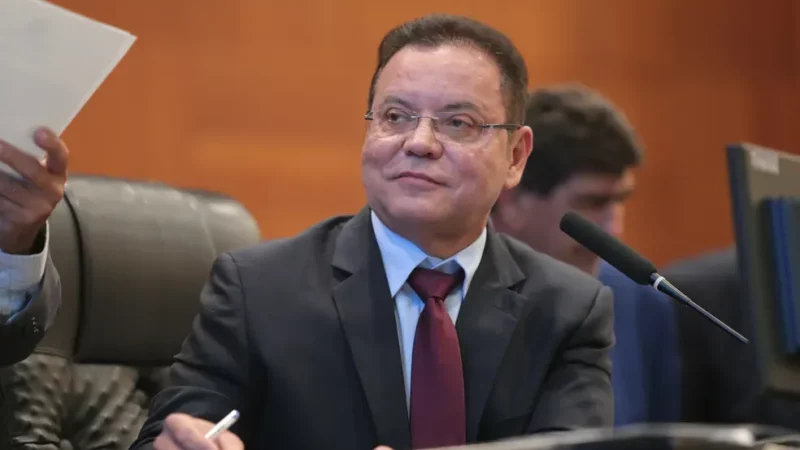 Botelho critica deputado Medeiros e descarta apoiá-lo na disputa ao Senado: “não produz nada”