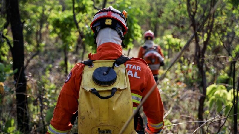 Corpo de Bombeiros controla incêndios na Serra do Roncador e no Parque Estadual da Serra Azul