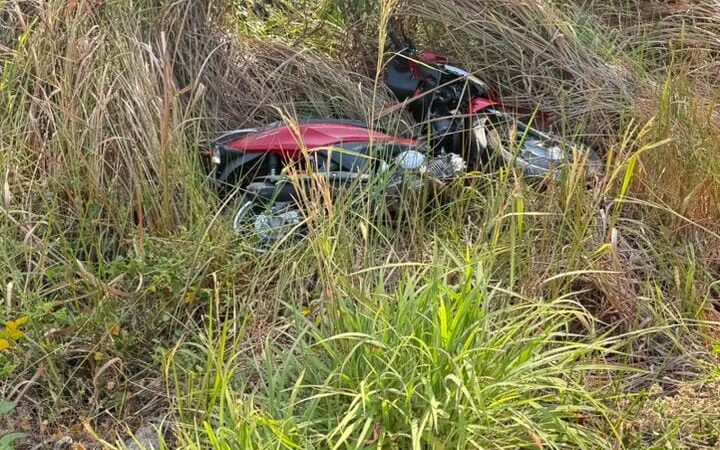 Motociclista de 38 anos morre e passageiro fica ferido em acidente na rodovia Emanuel Pinheiro