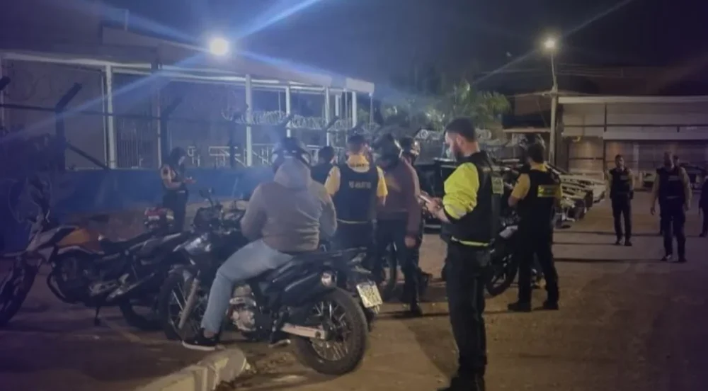 Operação Sossego em Taguatinga flagra irregularidades em motocicletas