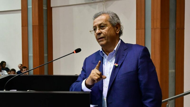 União Brasil pode lançar Jayme Campos ao Senado e apoiar Pivetta ao governo