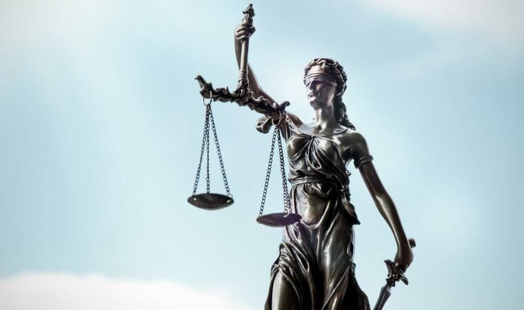 Criminoso é condenado a 28 anos de cadeia por homicídio de rapaz e corrupção de menor