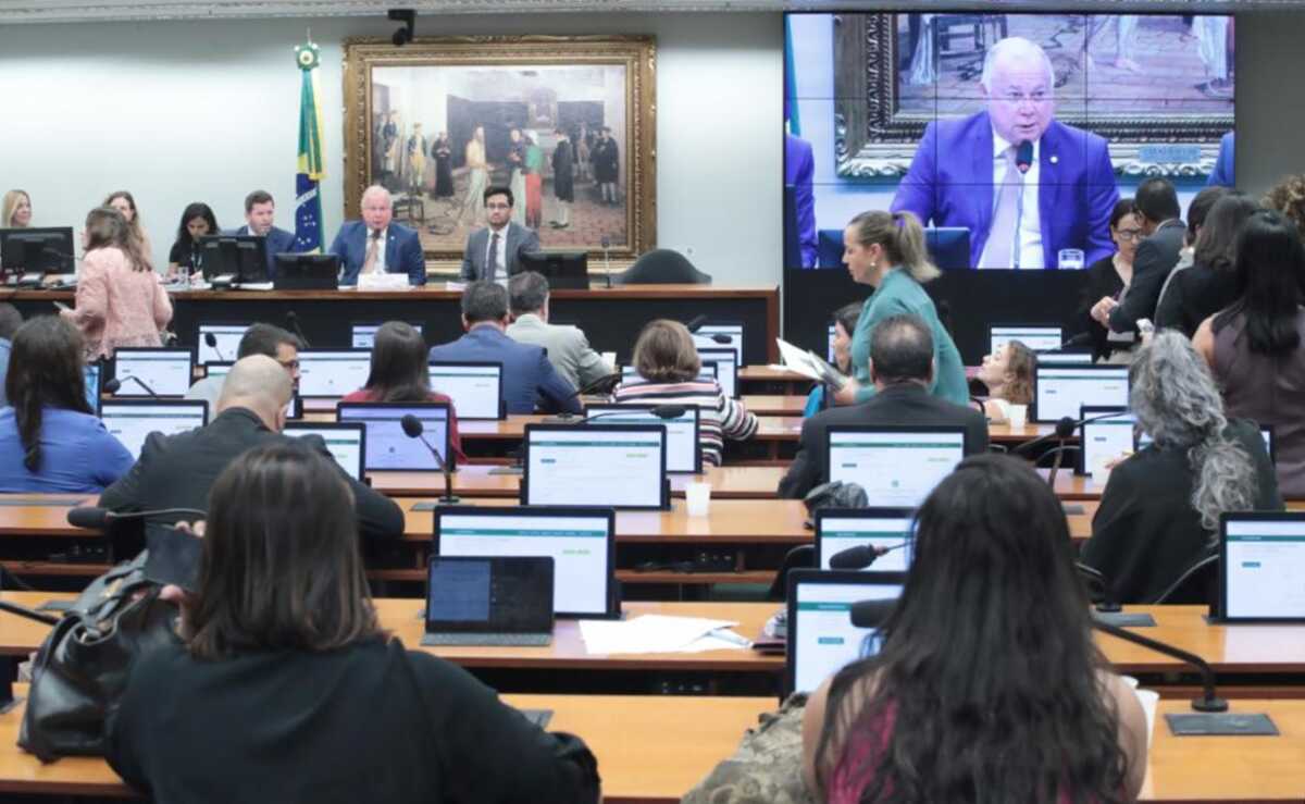 De autoria de Rodolfo Nogueira, CCJ da Câmara aprova criação de cadastro de invasor de propriedades