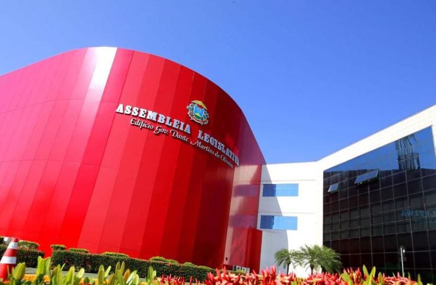 Deputados aprovam suspensão de dívidas de servidores com consignados por 120 dias