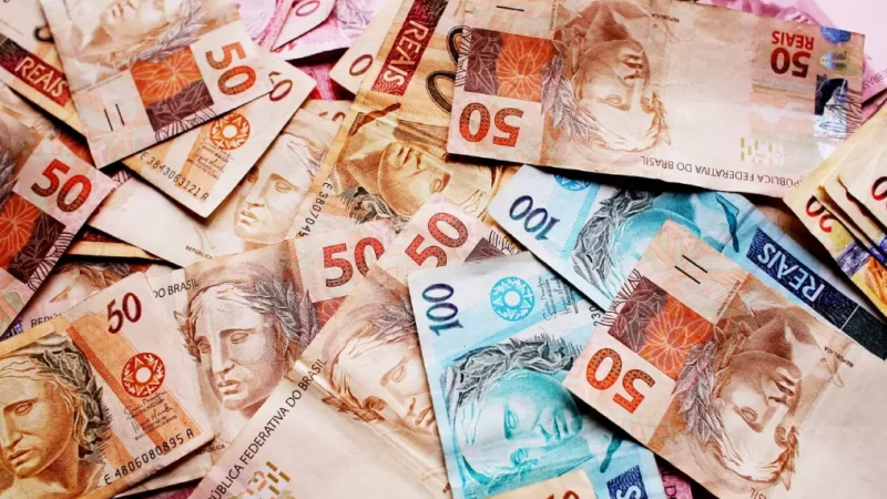 MP aciona empresas por irregularidades na concessão de consignados a servidores públicos