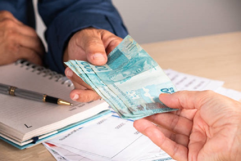 Advogado deve indenizar por apropriação indevida de pagamento