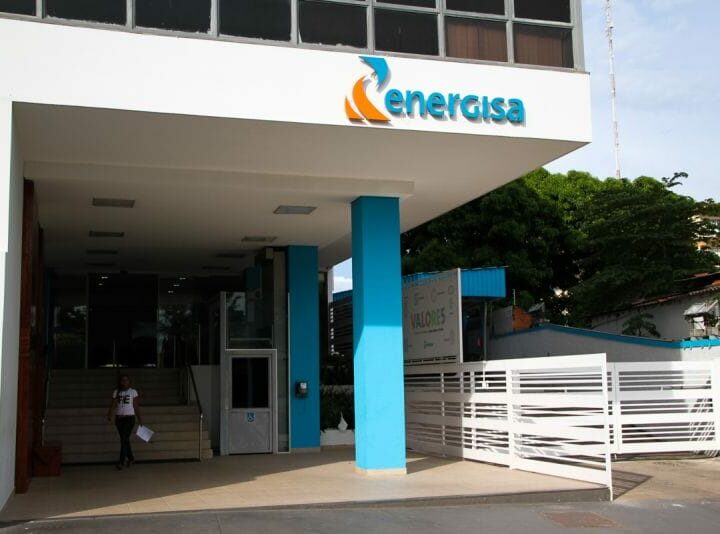 Consumidora é protestada por conta de luz de 2017 e Justiça condena Energisa a pagar indenização