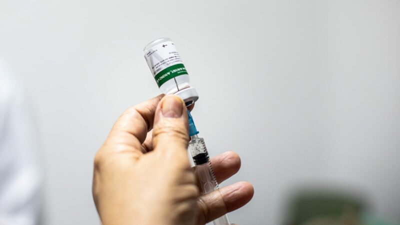 Cuiabá registra queda nos casos de Covid-19 e reforça importância da vacinação