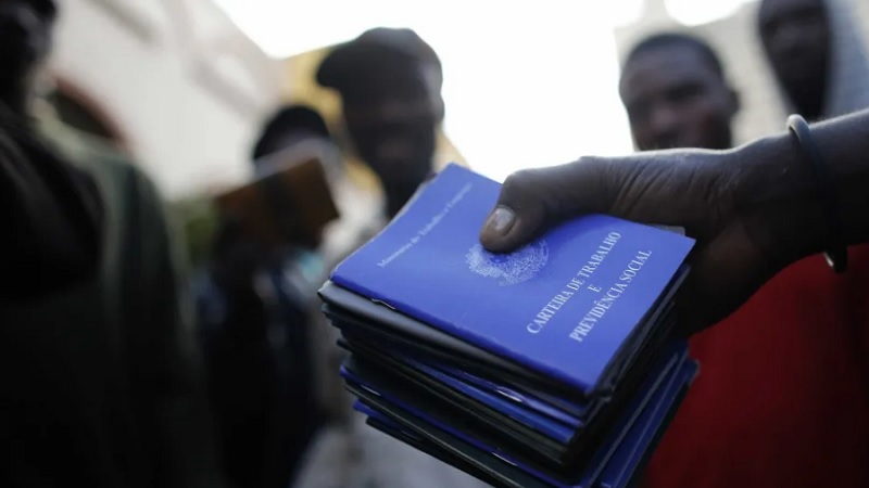 Desemprego fica em 5,6% até setembro, menor taxa da série histórica