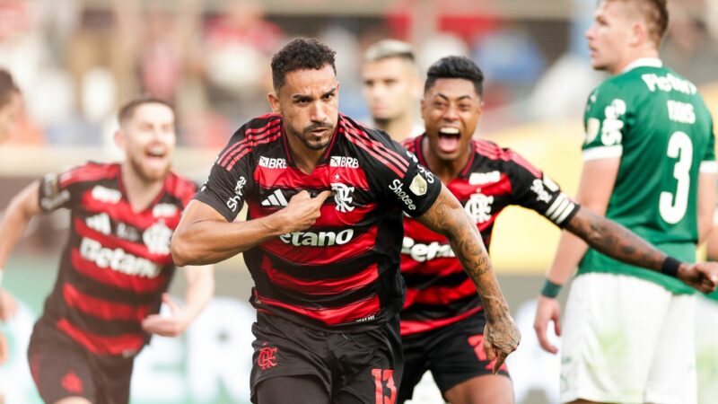 Flamengo vence Palmeiras e vira 1º brasileiro tetra da Libertadores