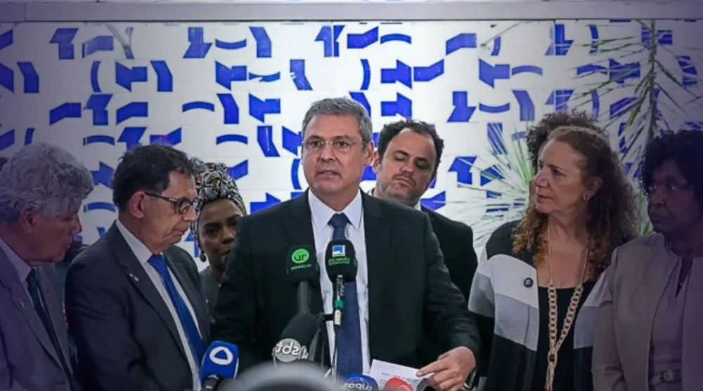 Parlamentares acusam Cláudio Castro de “massacre” e defendem PEC da Segurança no Rio