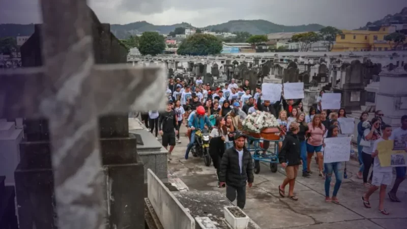 Partidos pedem ao STF perícia independente e acesso de famílias a corpos de operação no Rio