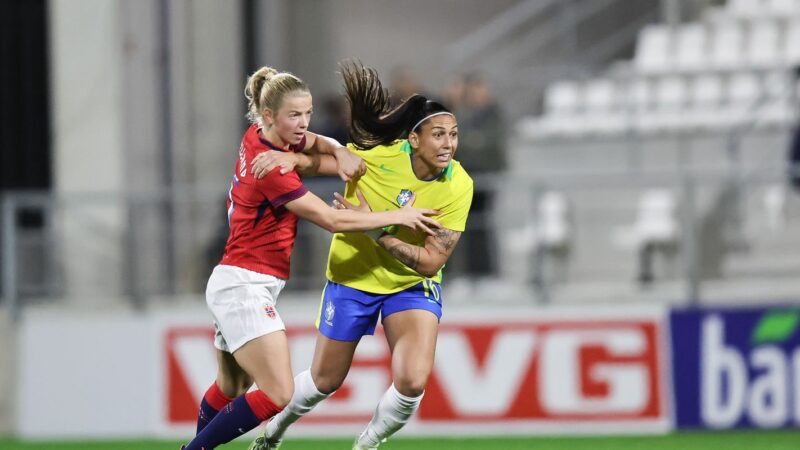 Seleção feminina perde para Noruega em penúltimo compromisso do ano