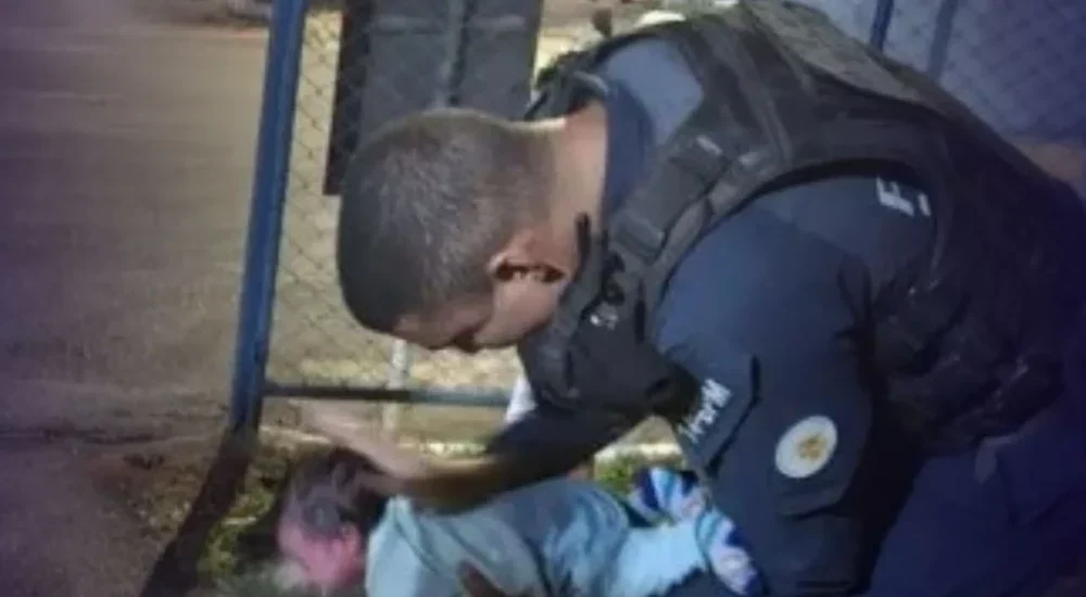 Soldado do Gtop salva bebê de nove dias engasgado em Planaltina