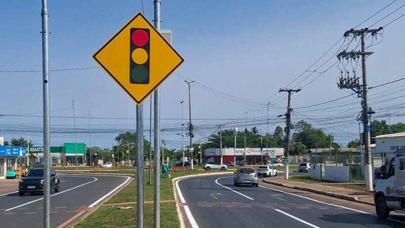 Várzea Grande implanta novo sistema viário e reforça segurança em rotatória