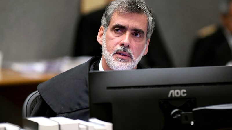 Inocentes estão presos por preguiça de juízes, alerta ministro do STJ