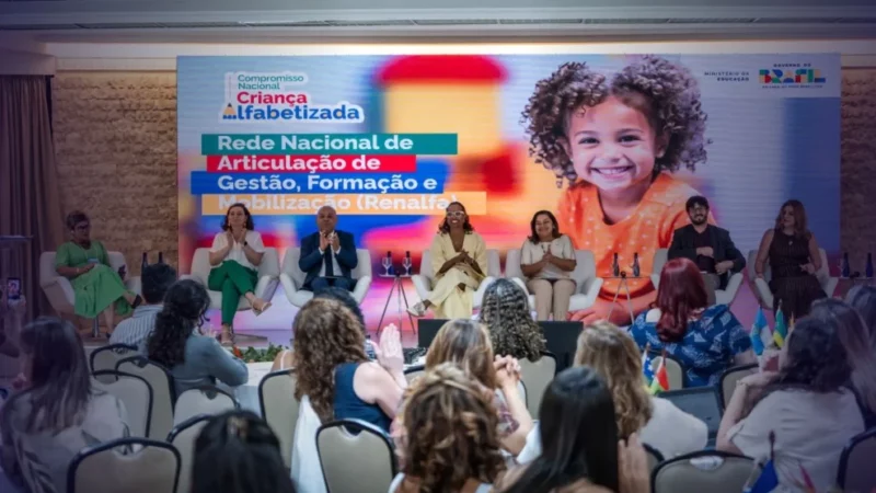 Articuladores analisam ações do Criança Alfabetizada no DF, reforçando a urgência da política de alfabetização na idade certa
