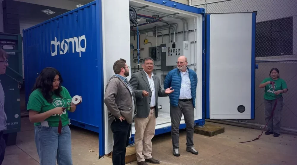 Biodigestor em Seattle transforma lixo orgânico em fertilizante e biogás, unindo comunidade contra o desperdício