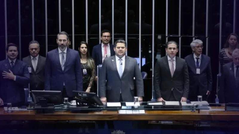 Congresso Aprova Orçamento de 2026: R$ 6,5 Trilhões, Salário Mínimo de R$ 1.621 e Novas Regras para Professores