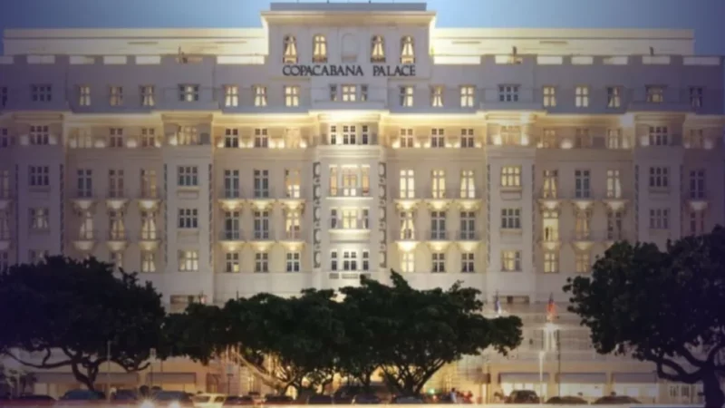 Copacabana Palace adota escala de trabalho 5×2 para 90% dos funcionários em busca de bem-estar e excelência no serviço