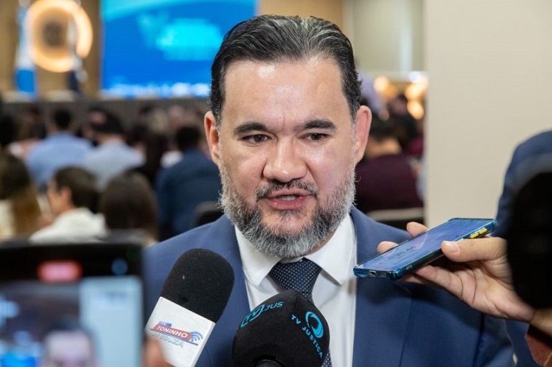 Juiz proíbe negativação de servidores e repasse a empresas