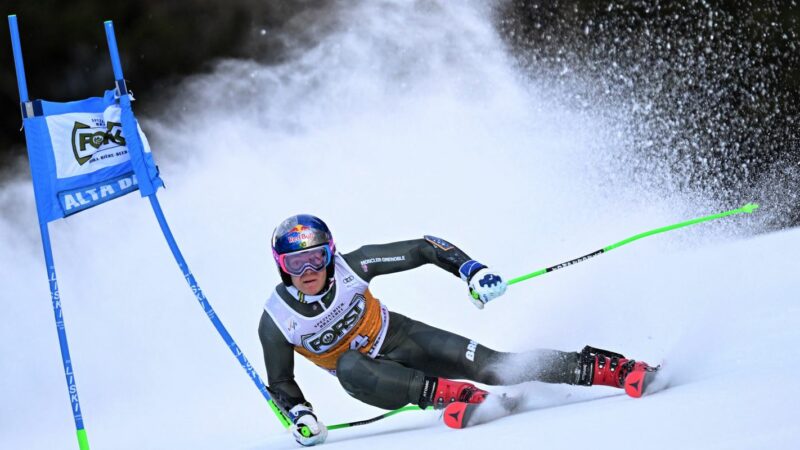 Lucas Pinheiro é prata em etapa da Copa do Mundo de Esqui Alpino