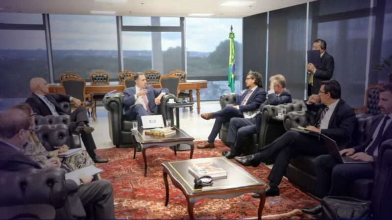 Relatório internacional descarta existência de ditadura e censura no Brasil