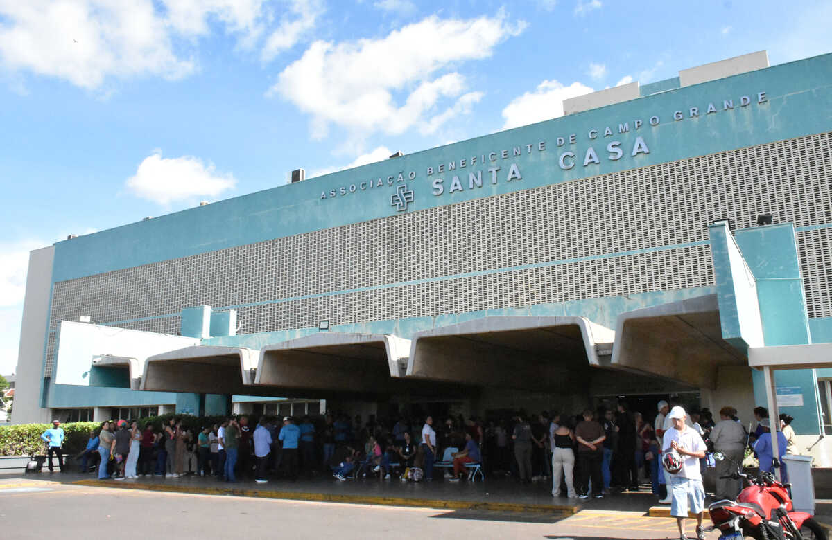 Senador pede ajuda ao governo federal para estancar colapso na Santa Casa de Campo Grande