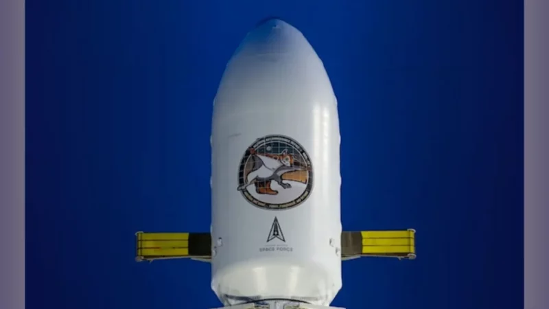SpaceX fará lançamento misterioso de carga secreta para Forças Armadas dos EUA nesta terça-feira