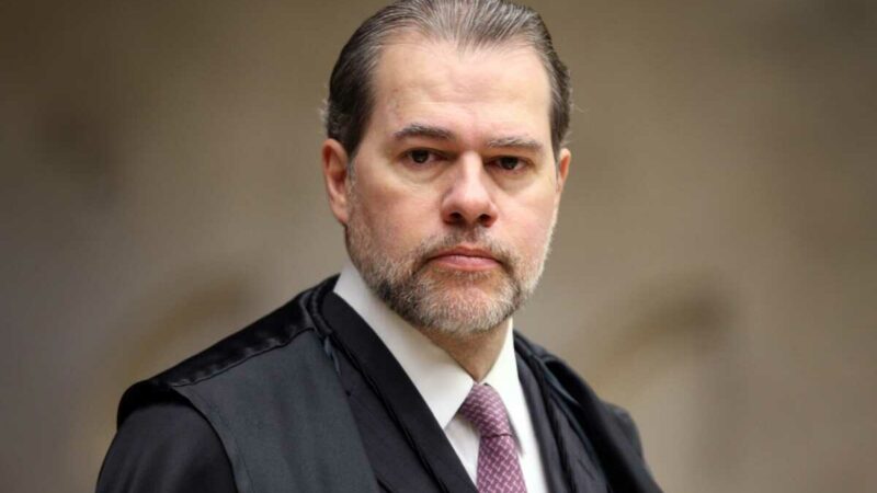 CPI do Crime Organizado aprova convite a Toffoli e Moraes e convoca Vorcaro por caso Master