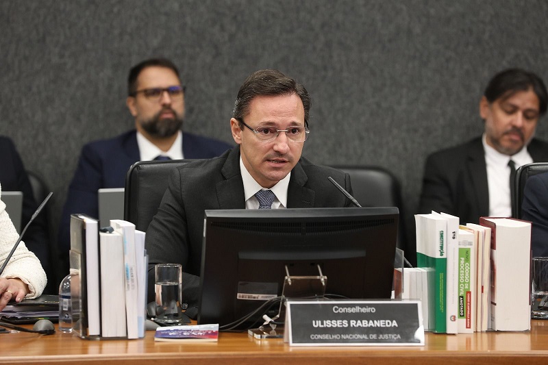 Conselheiro do CNJ determina explicações do TJ-MT por suposto “desvio de função” de estagiários em acesso nos processos