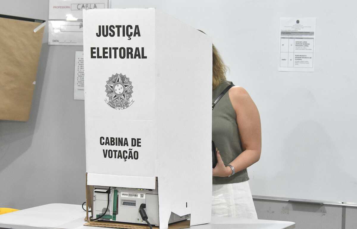 Ano eleitoral começa com sessões sobre candidaturas e ilícitos para eleições 2026