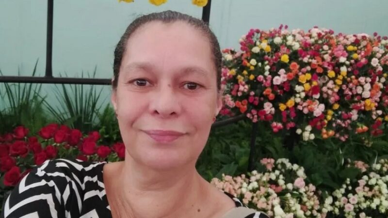 Filha mais velha de Olavo de Carvalho é encontrada morta em casa, aos 56