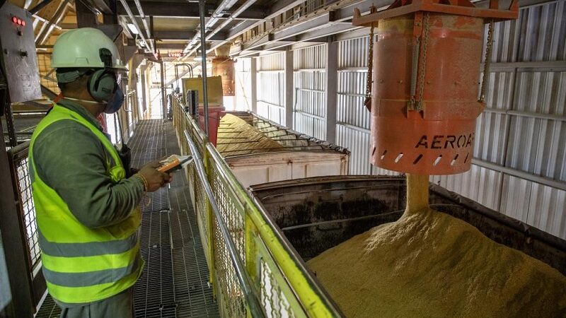 Governo de MT regulamenta uso de créditos de ICMS para produção de etanol e reforça regras fiscais