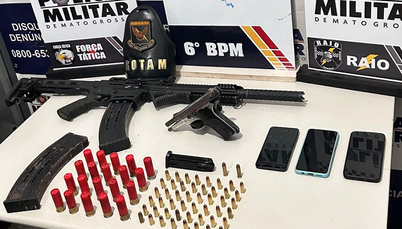 PM prende quatro faccionados, apreende armas de fogo e munições