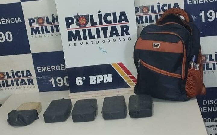 Polícia Militar prende mulher com cinco quilos de pasta base de cocaína