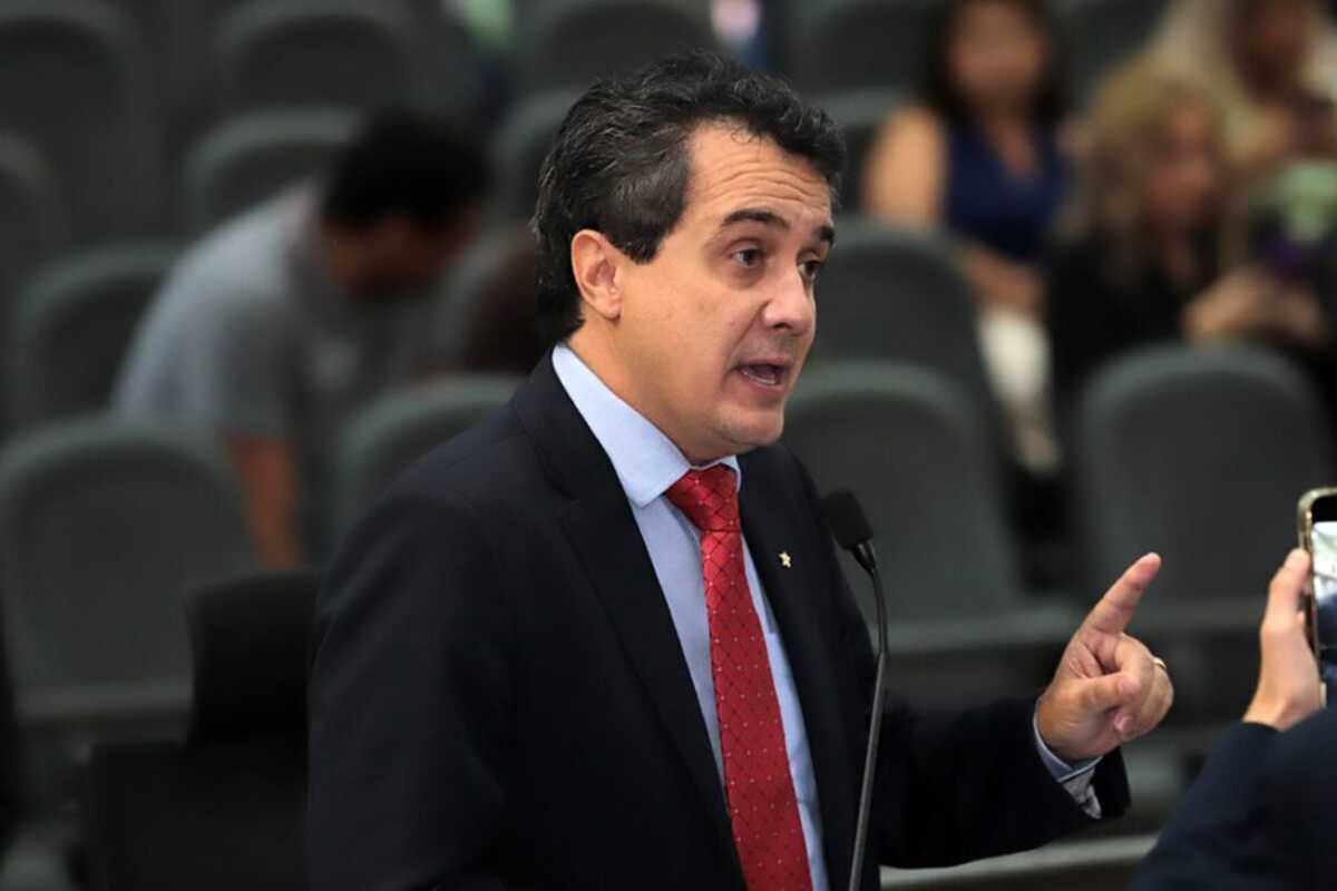 Chefe de gabinete de Vander pede punição de Landmark por traição na votação da Taxa do Lixo