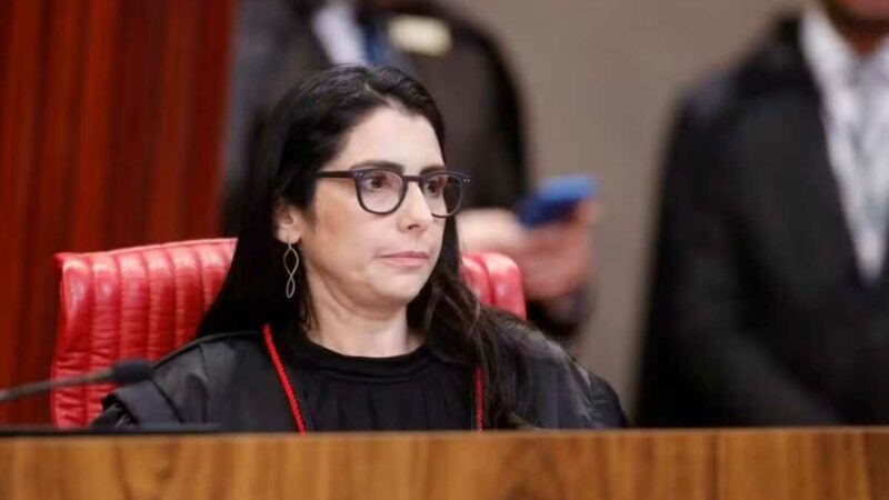 Ministra indicada por Lula será relatora de ação no TSE contra desfile da Acadêmicos de Niterói