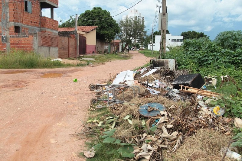 Prefeitura usa satélite e isenta IPTU de imóveis em ruas sem asfalto