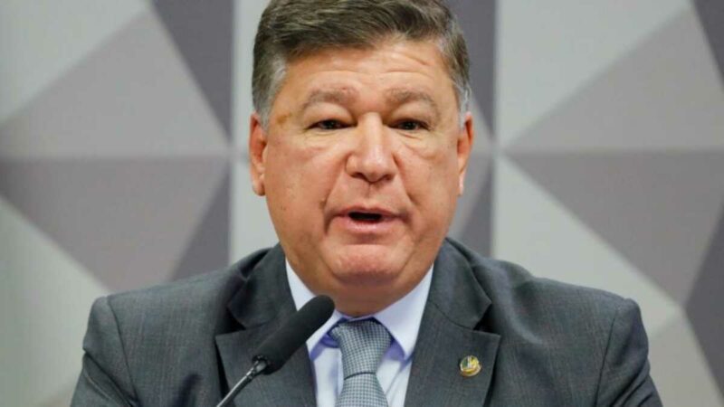 Presidente da CPMI do INSS vai colocar informações sigilosas sobre Vorcaro em sala-cofre